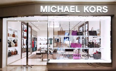 stores that sell michael kors.